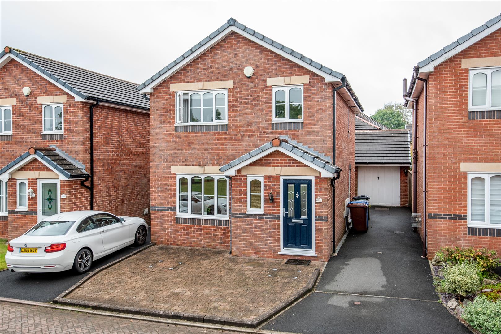 3 bed property in Evergreen Close, Chorley